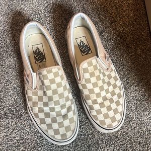 Slip on checkered Vans